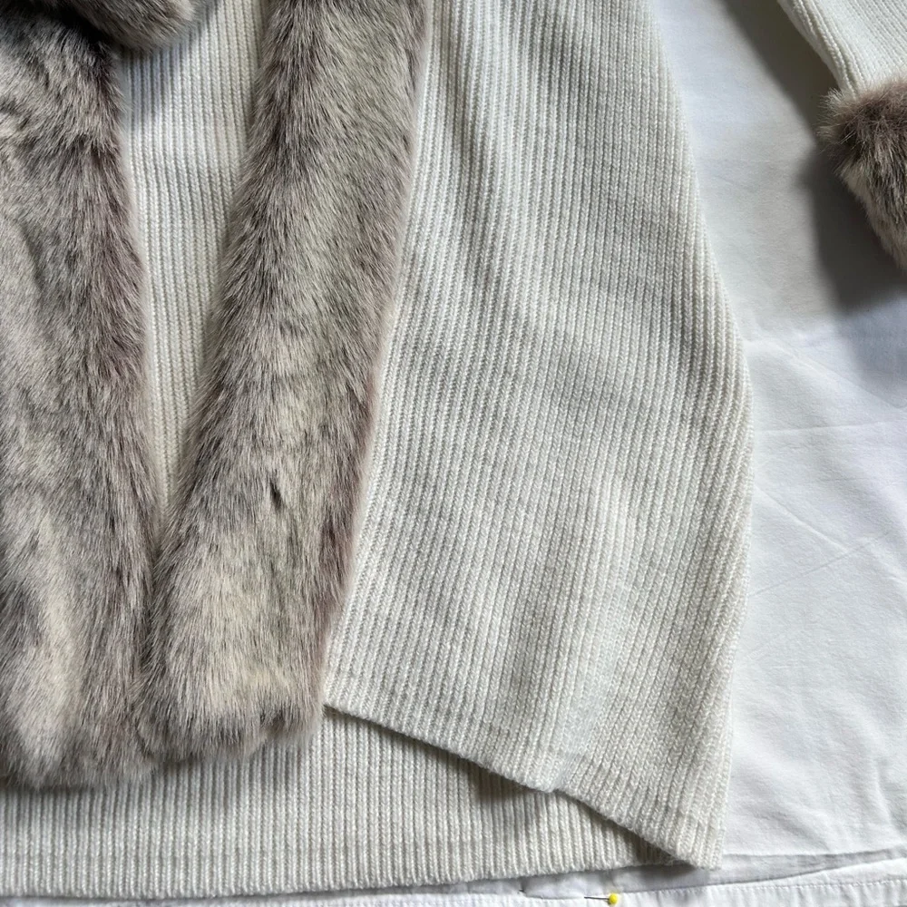 Christie & Jill Acrylic Cardigan Sweater Faux Fur Collar and Sleeve Ivory Large - Picture 6 of 15
